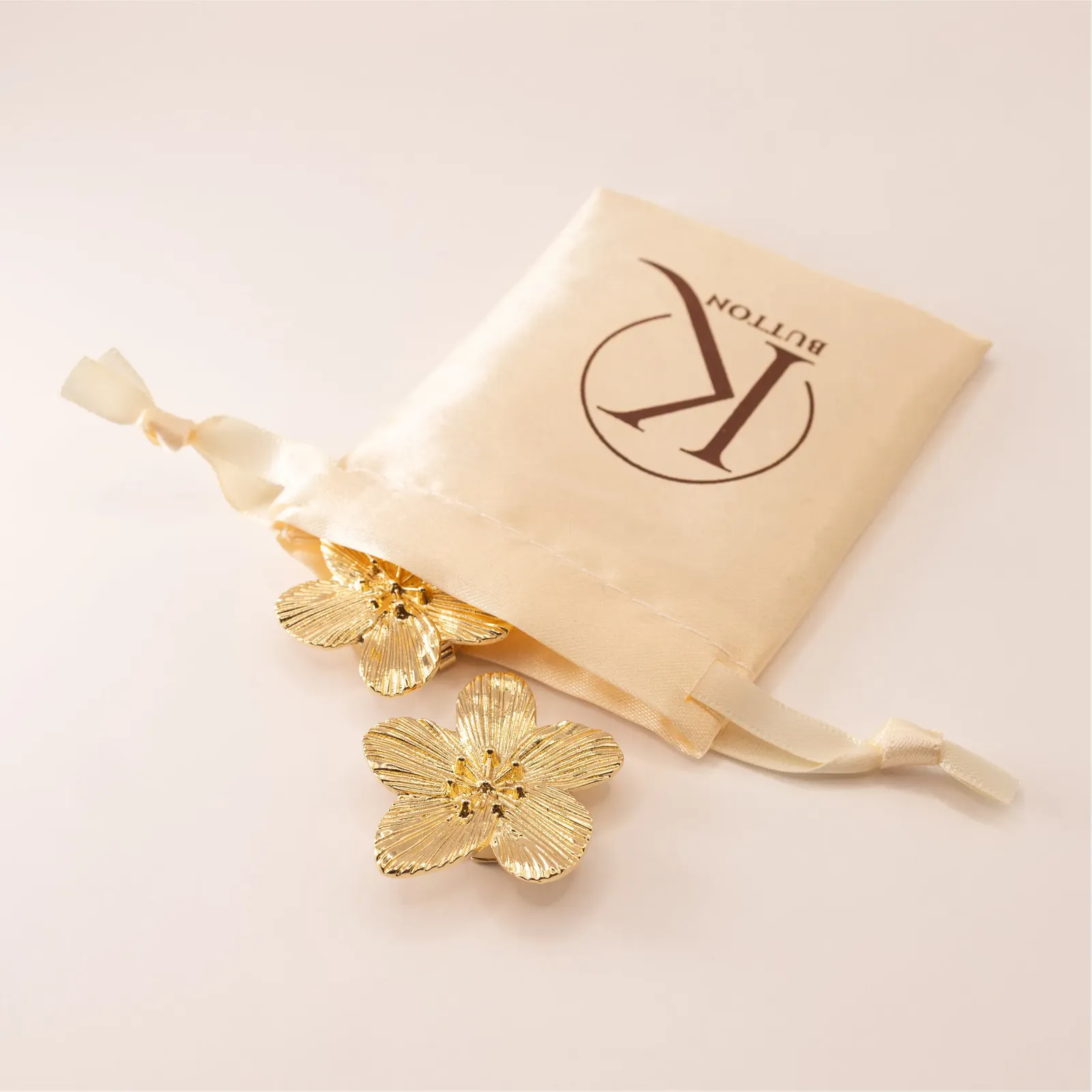 GOLDEN PETALS – Obrázok 5